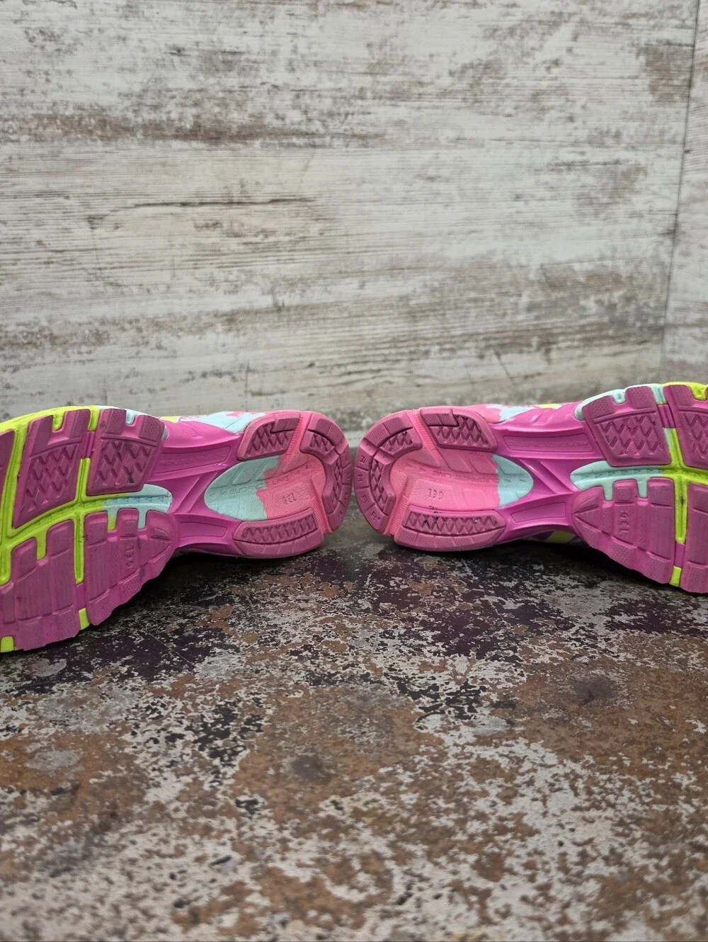 Womens Asics Gel Noosa Tri 9 Running Shoes Sz 8 Used VGC T458Q